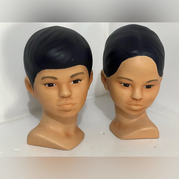 Vintage Pair of Polynesian Chalk-ware Busts - Picture 9 of 13